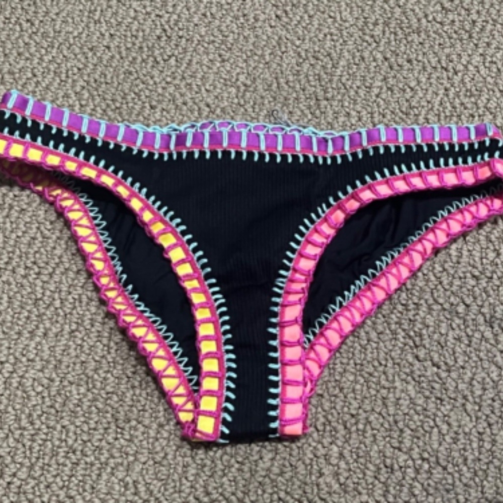 Platinum inspired by Solange Ferrarini Stitched Ribbed Bikini Bottom black  MED - Picture 2 of 3